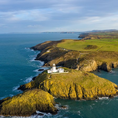 Panoramic view of Strumble Head on our Luxury Pembrokeshire coast walking tour